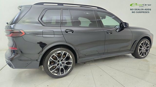 2026 BMW X7 M60i AWD