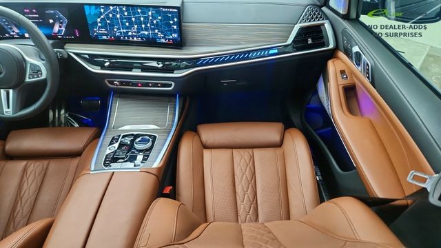 2026 BMW X7 M60i AWD