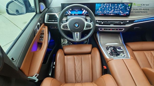 2026 BMW X7 M60i AWD