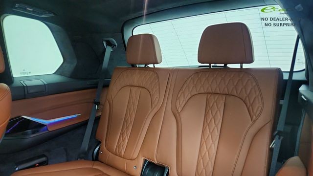 2026 BMW X7 M60i AWD