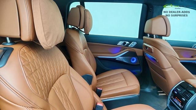 2026 BMW X7 M60i AWD