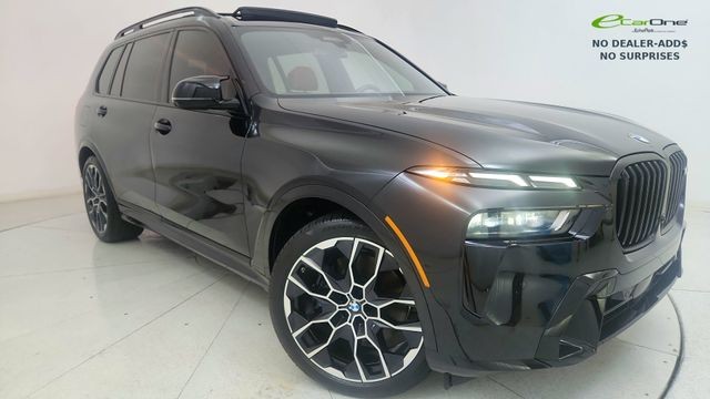 2026 BMW X7 M60i AWD