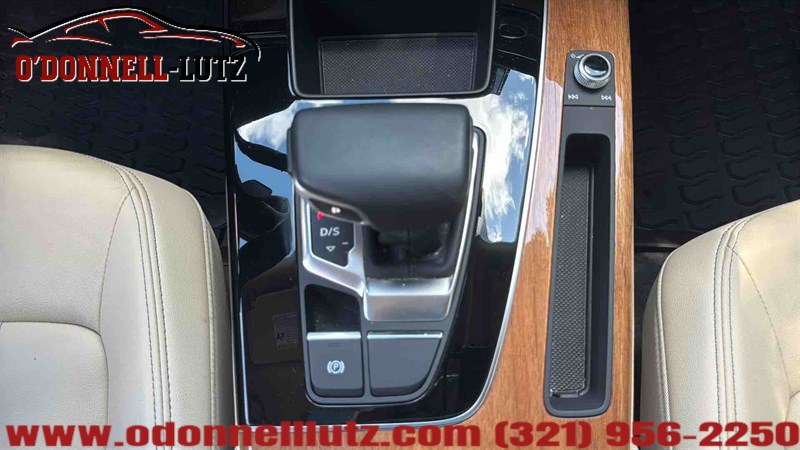 2022 Audi Q5 S line Premium Plus AWD