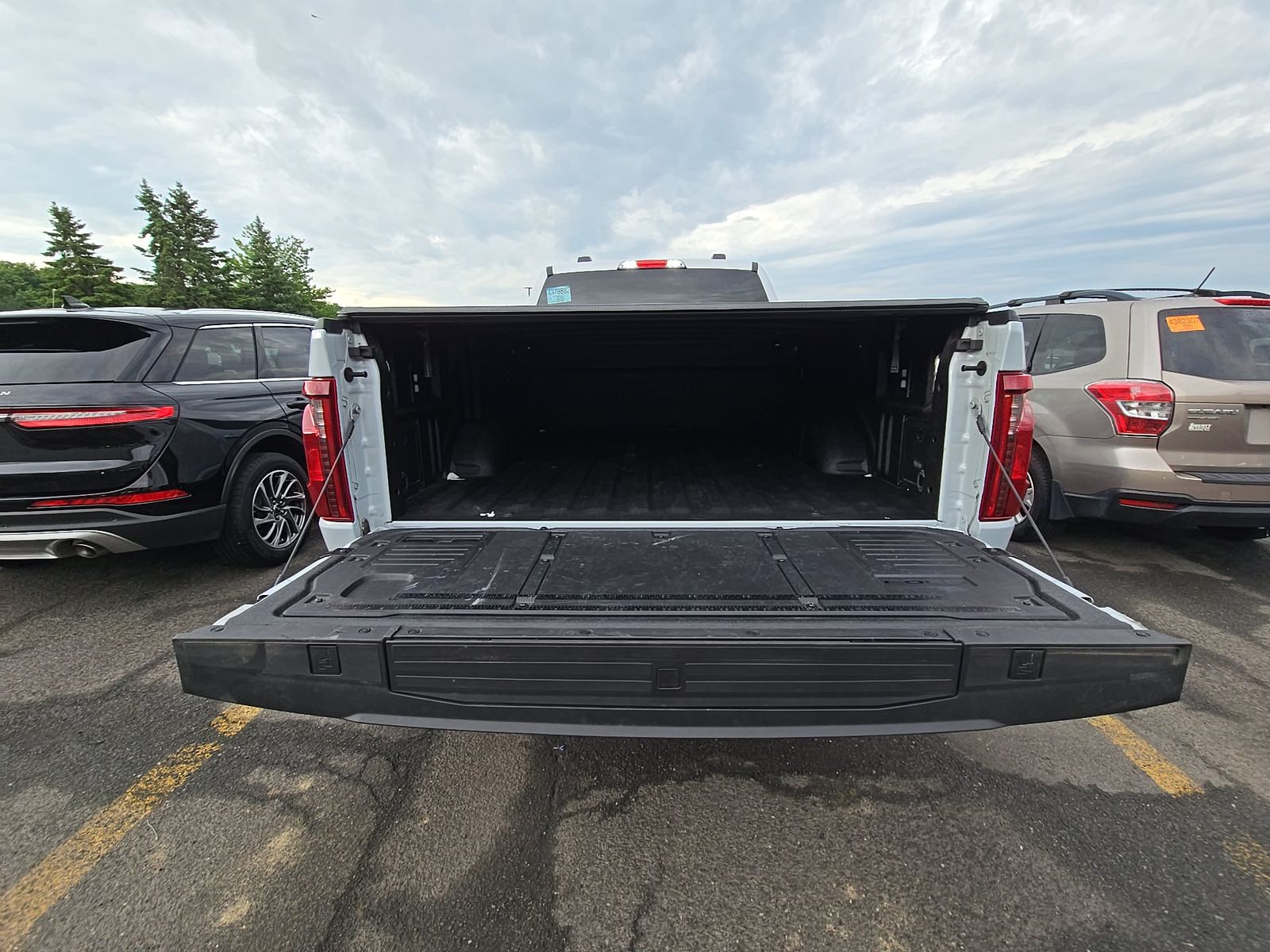 2025 Ford F-150 XLT AWD