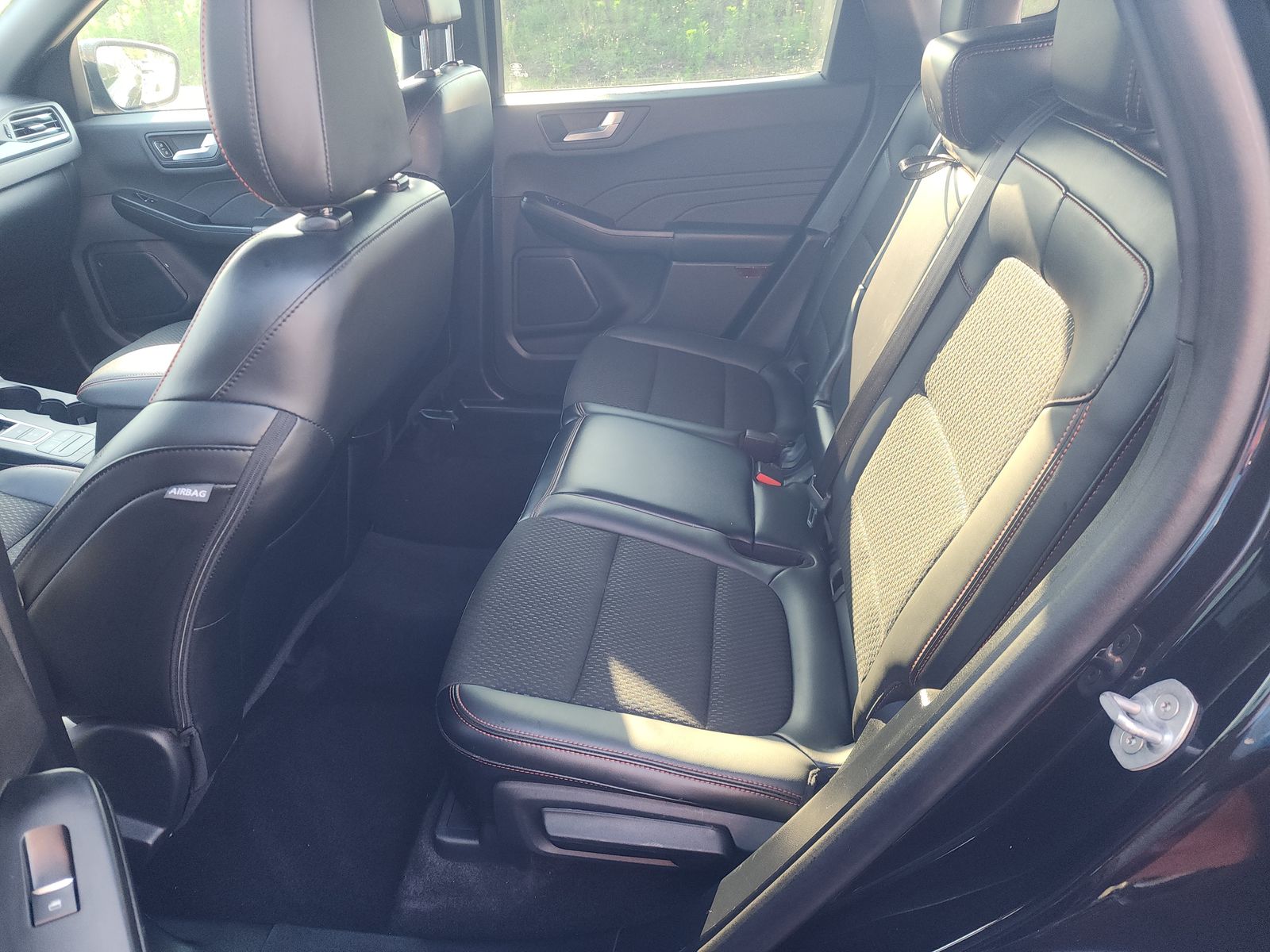 2025 Ford Escape ST-Line Select AWD