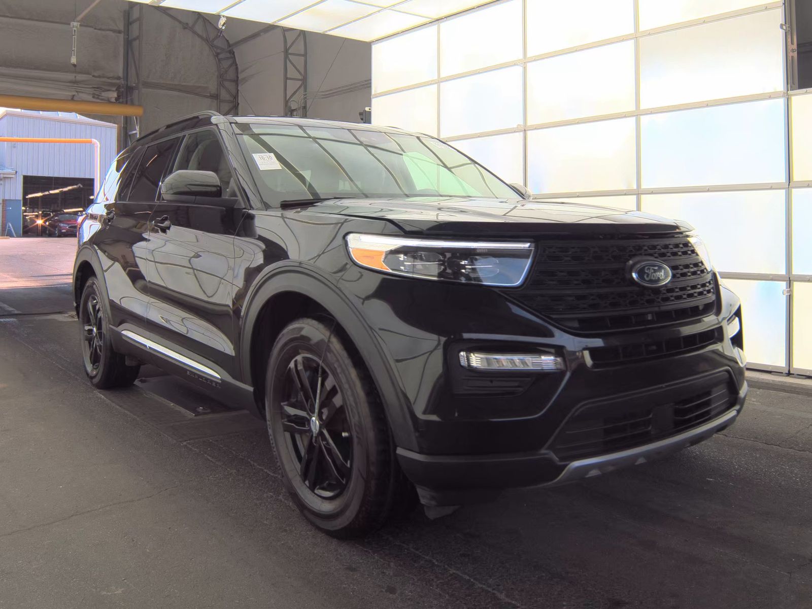 2024 Ford Explorer XLT RWD