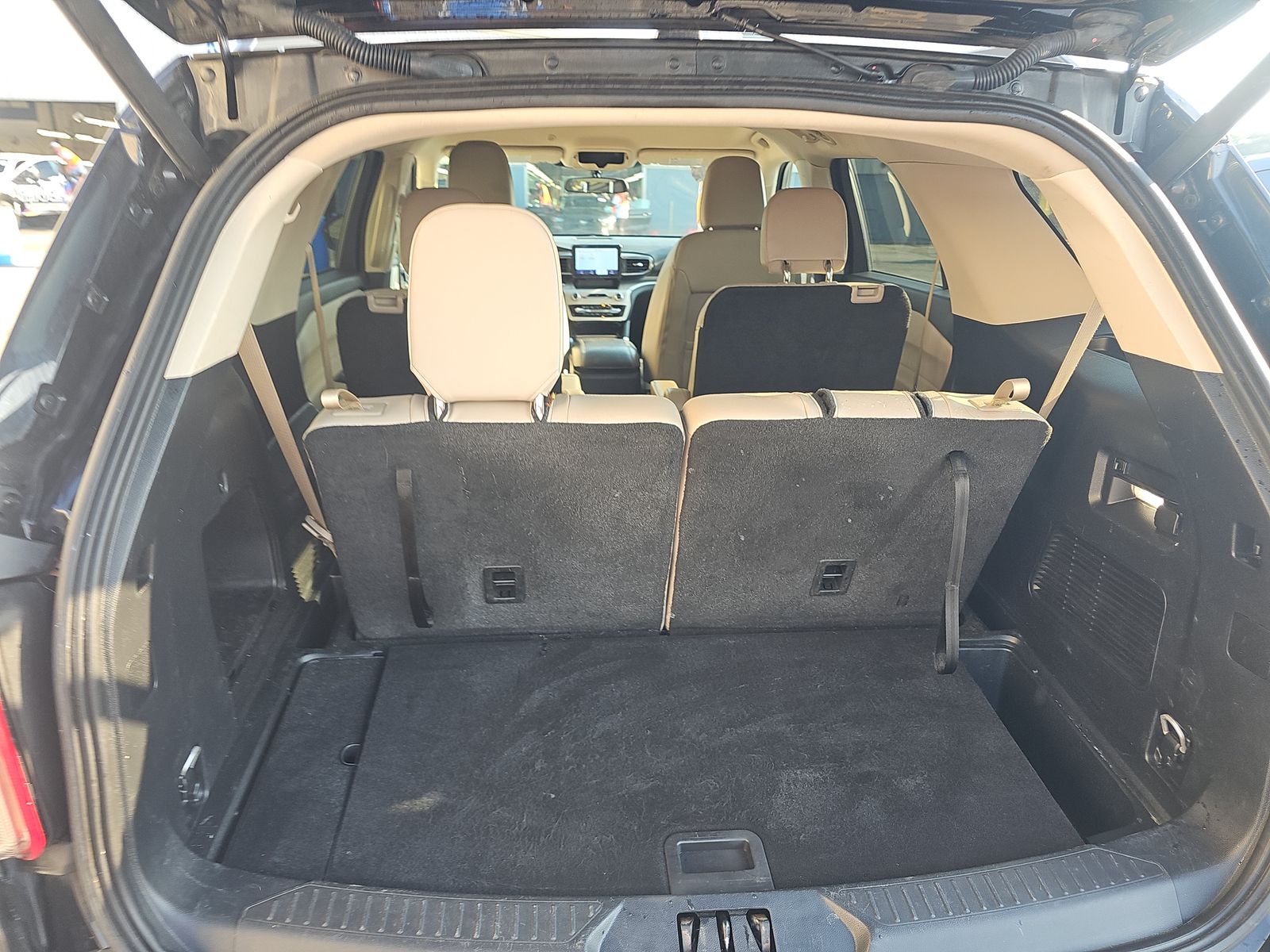 2024 Ford Explorer XLT RWD