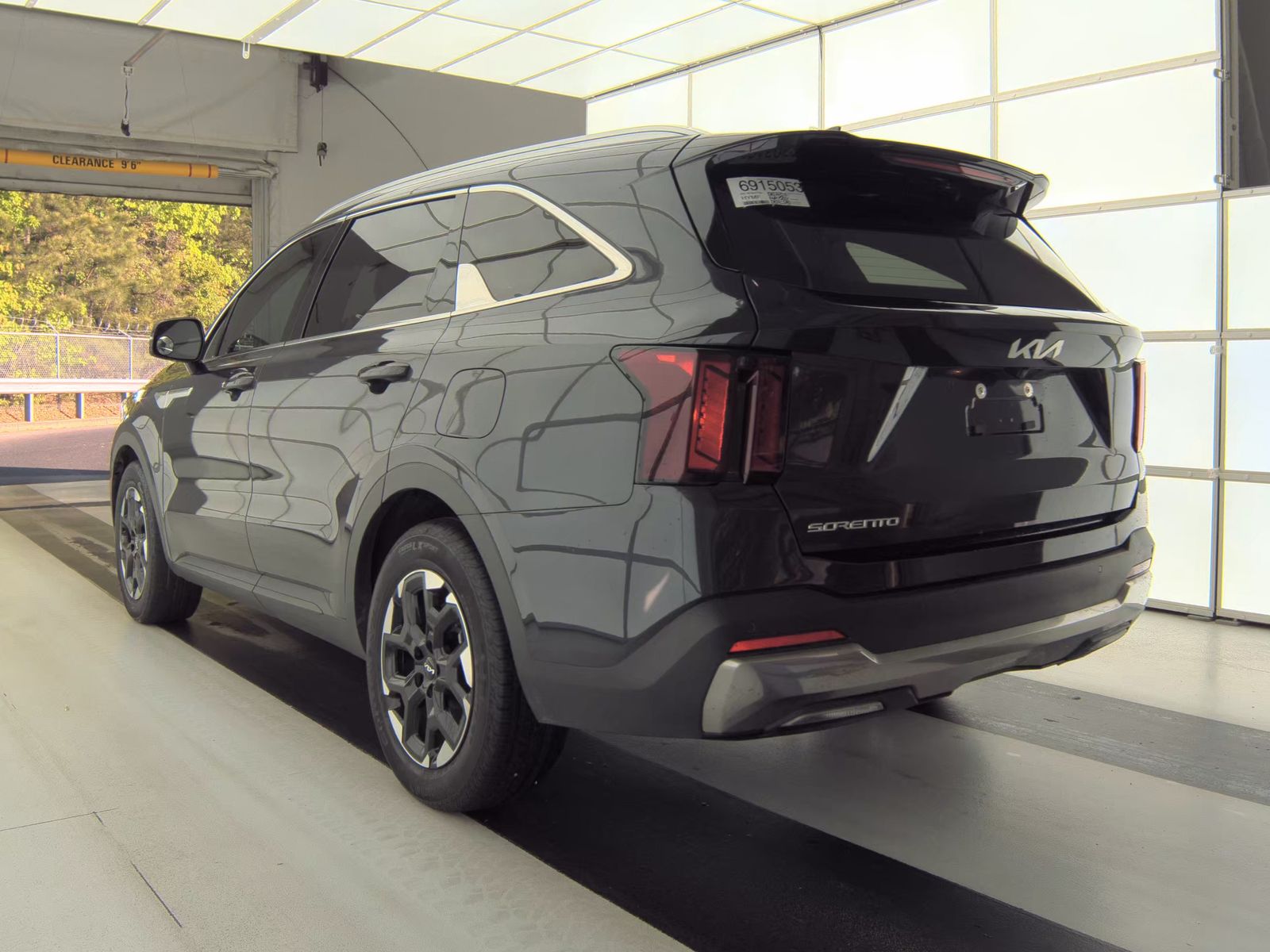 2025 Kia Sorento S FWD