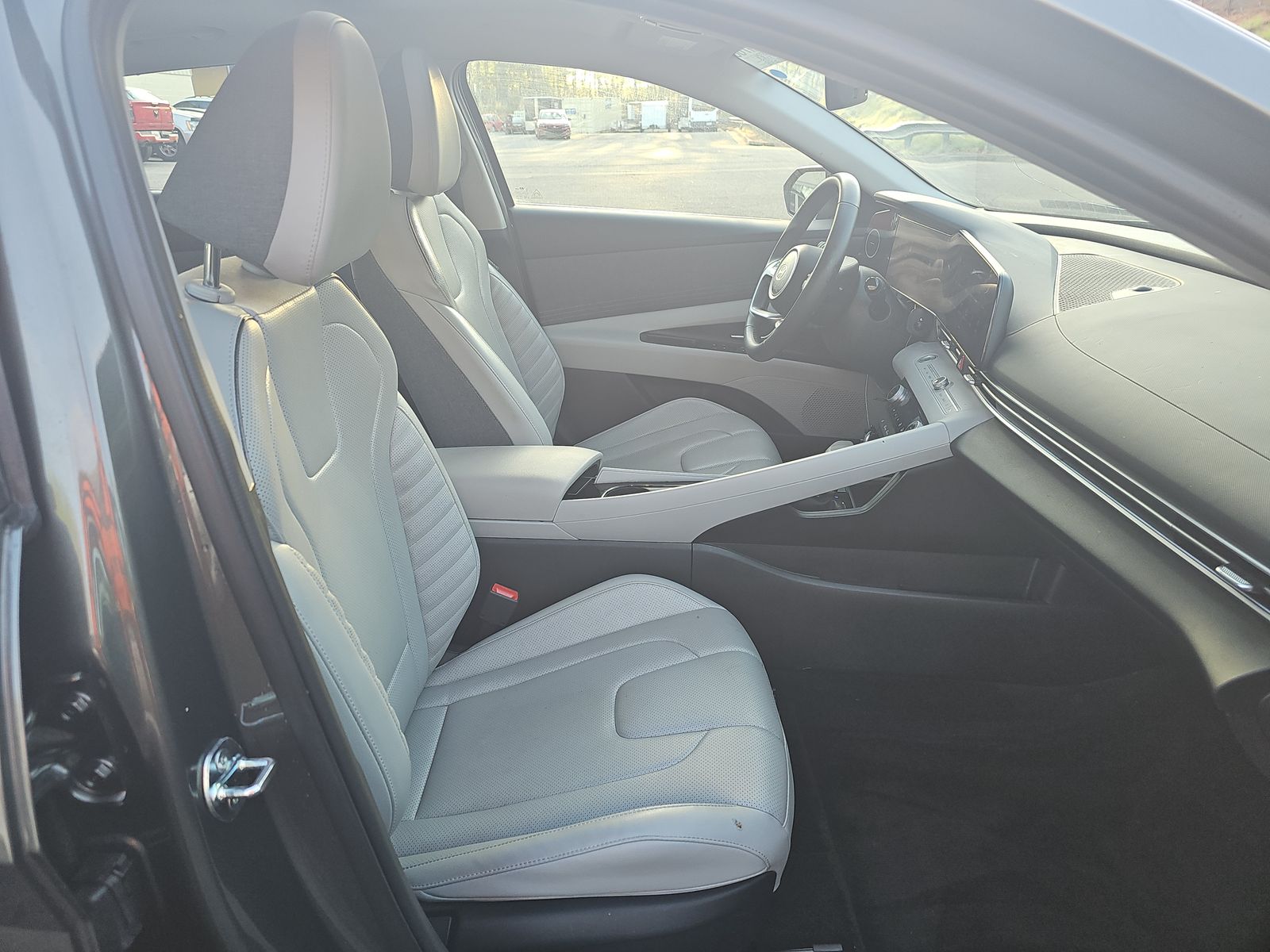 2024 Hyundai Elantra Limited FWD