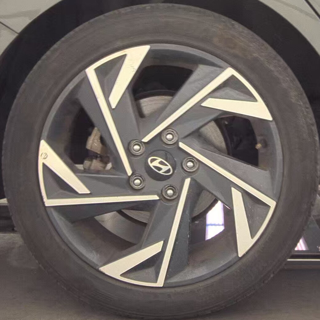 2024 Hyundai Elantra Limited FWD