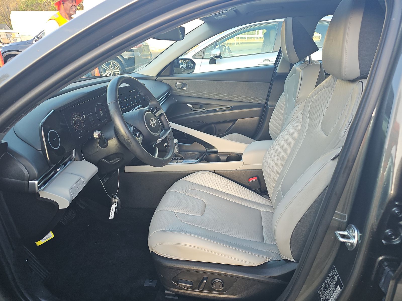 2024 Hyundai Elantra Limited FWD