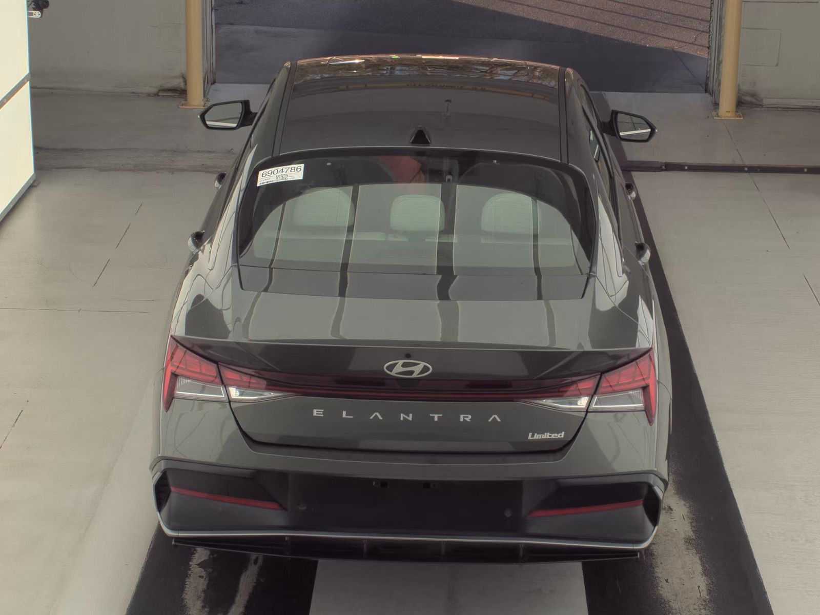 2024 Hyundai Elantra Limited FWD