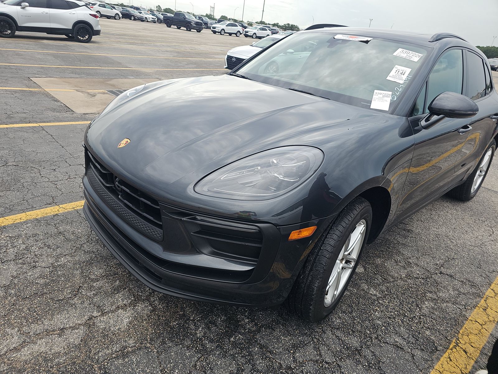 2024 Porsche Macan Base AWD