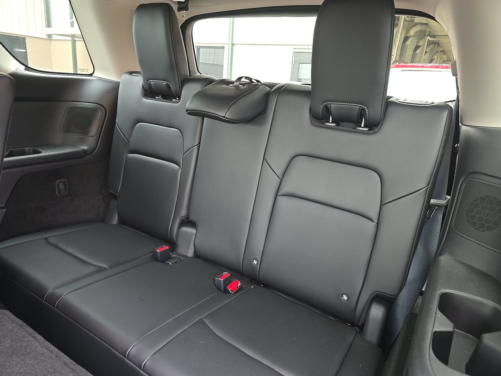 2025 Nissan Pathfinder Platinum FWD