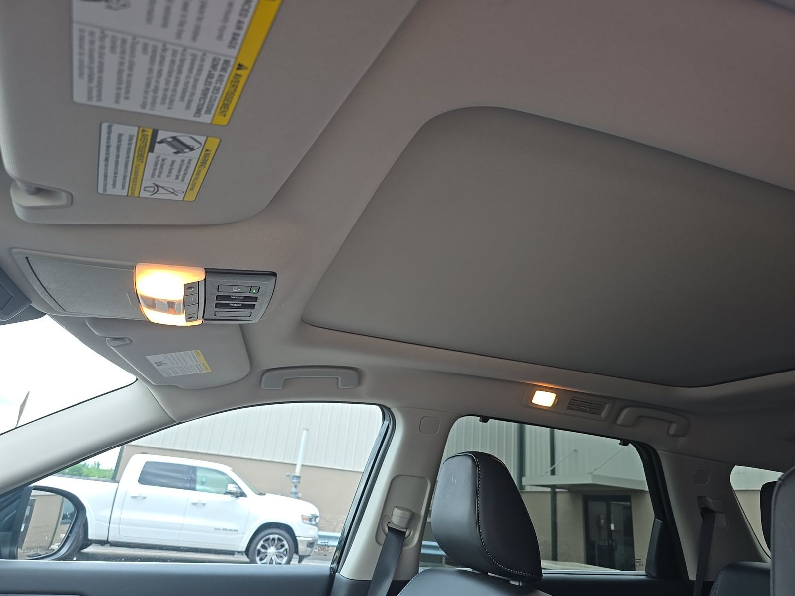 2025 Nissan Pathfinder Platinum FWD