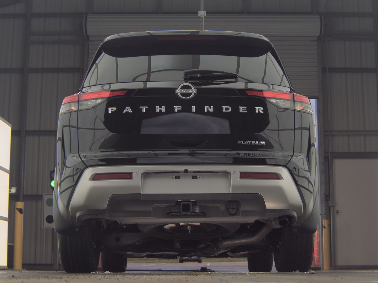 2025 Nissan Pathfinder Platinum FWD