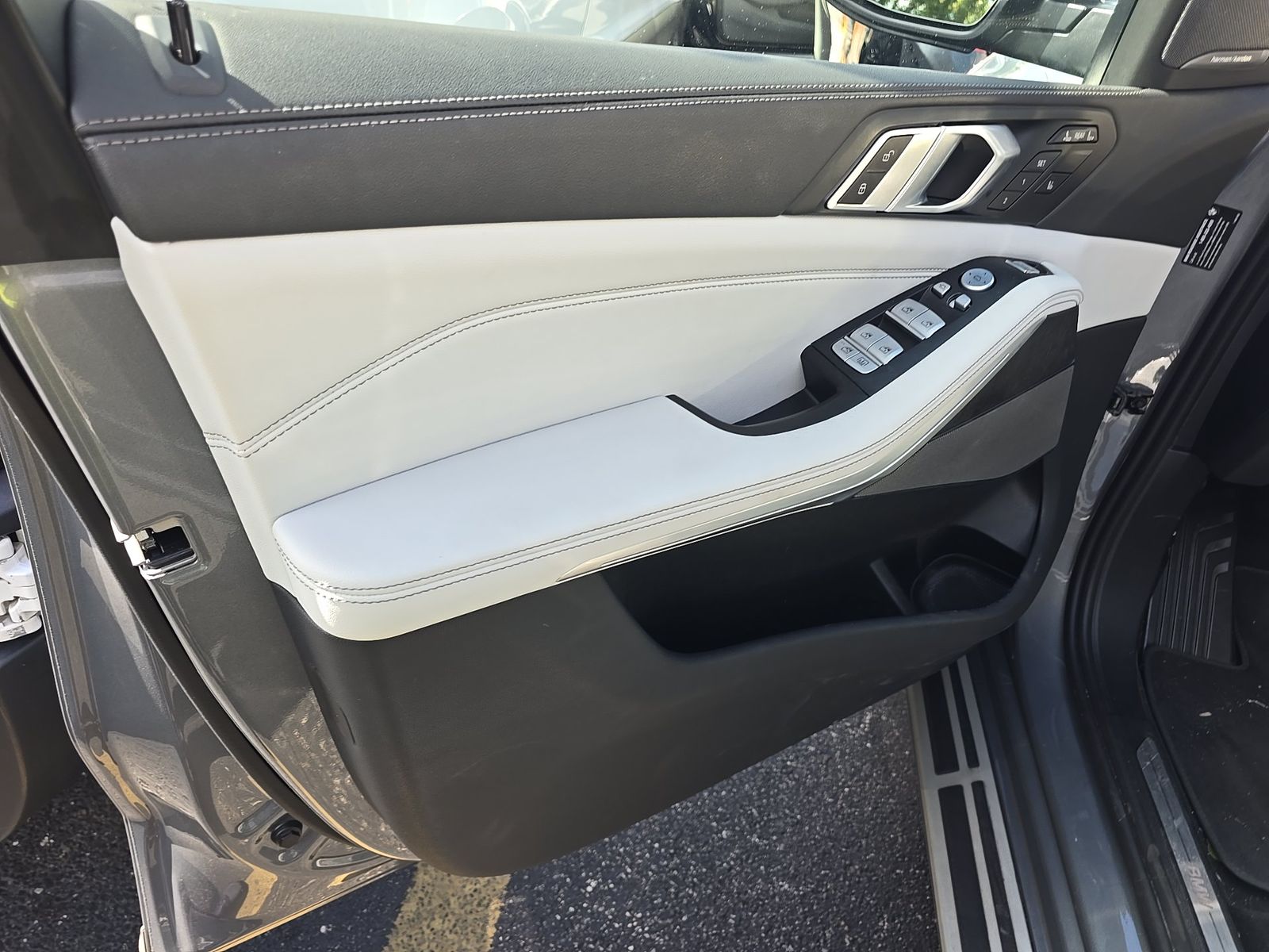 2024 BMW X7 xDrive40i AWD