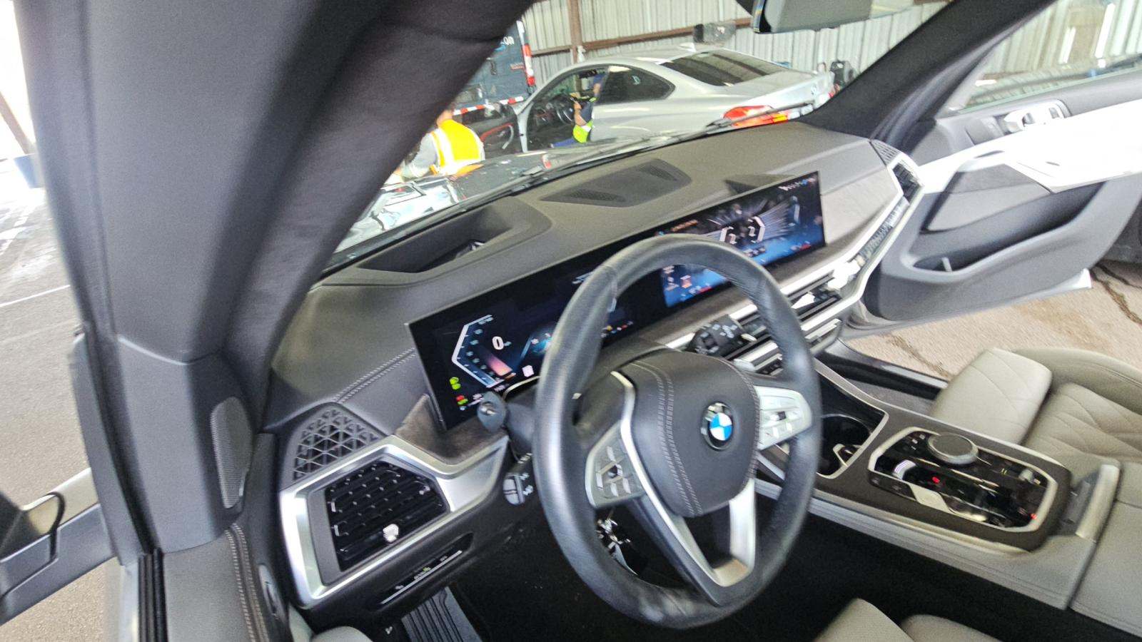 2024 BMW X7 xDrive40i AWD