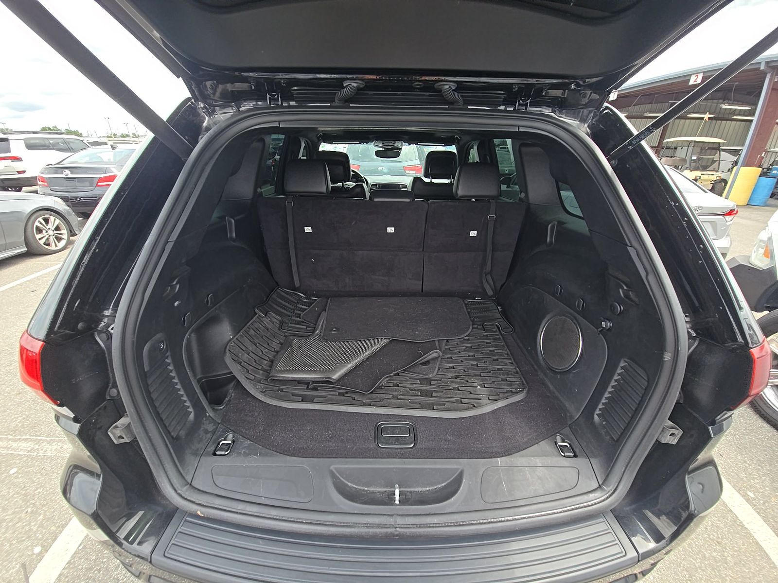 2021 Jeep Grand Cherokee Laredo X RWD