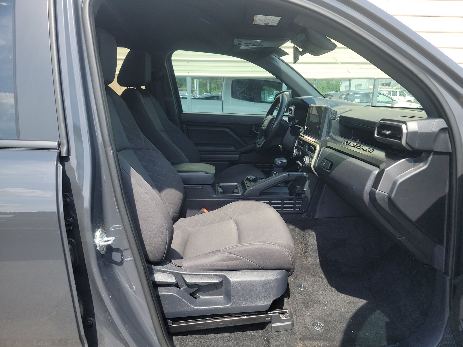 2026 Toyota Tacoma SR5 AWD
