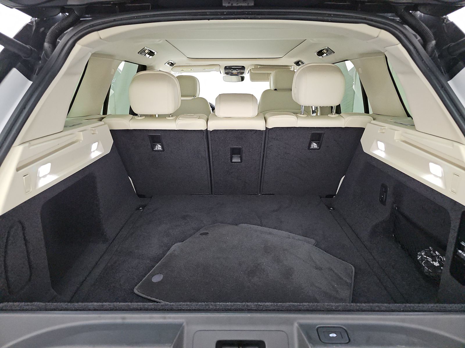 2024 Land Rover Range Rover SE AWD
