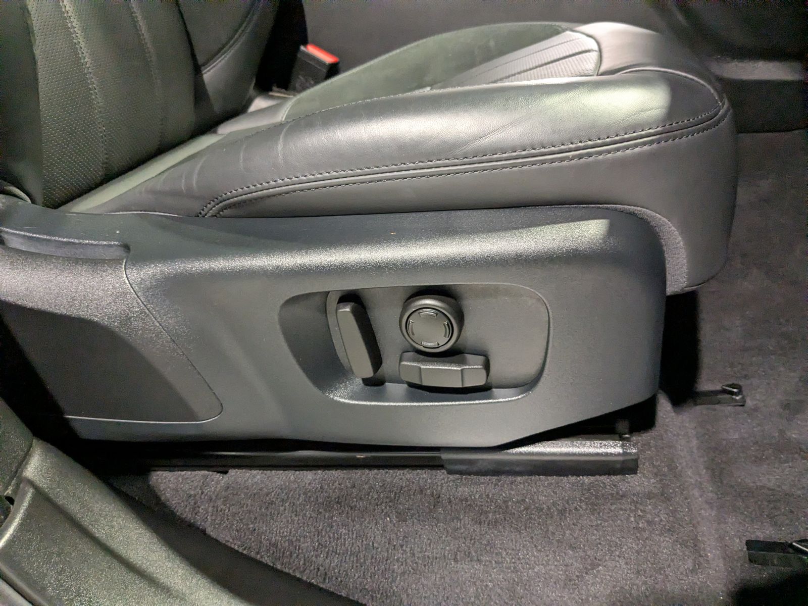 2019 Land Rover Range Rover Sport HST AWD