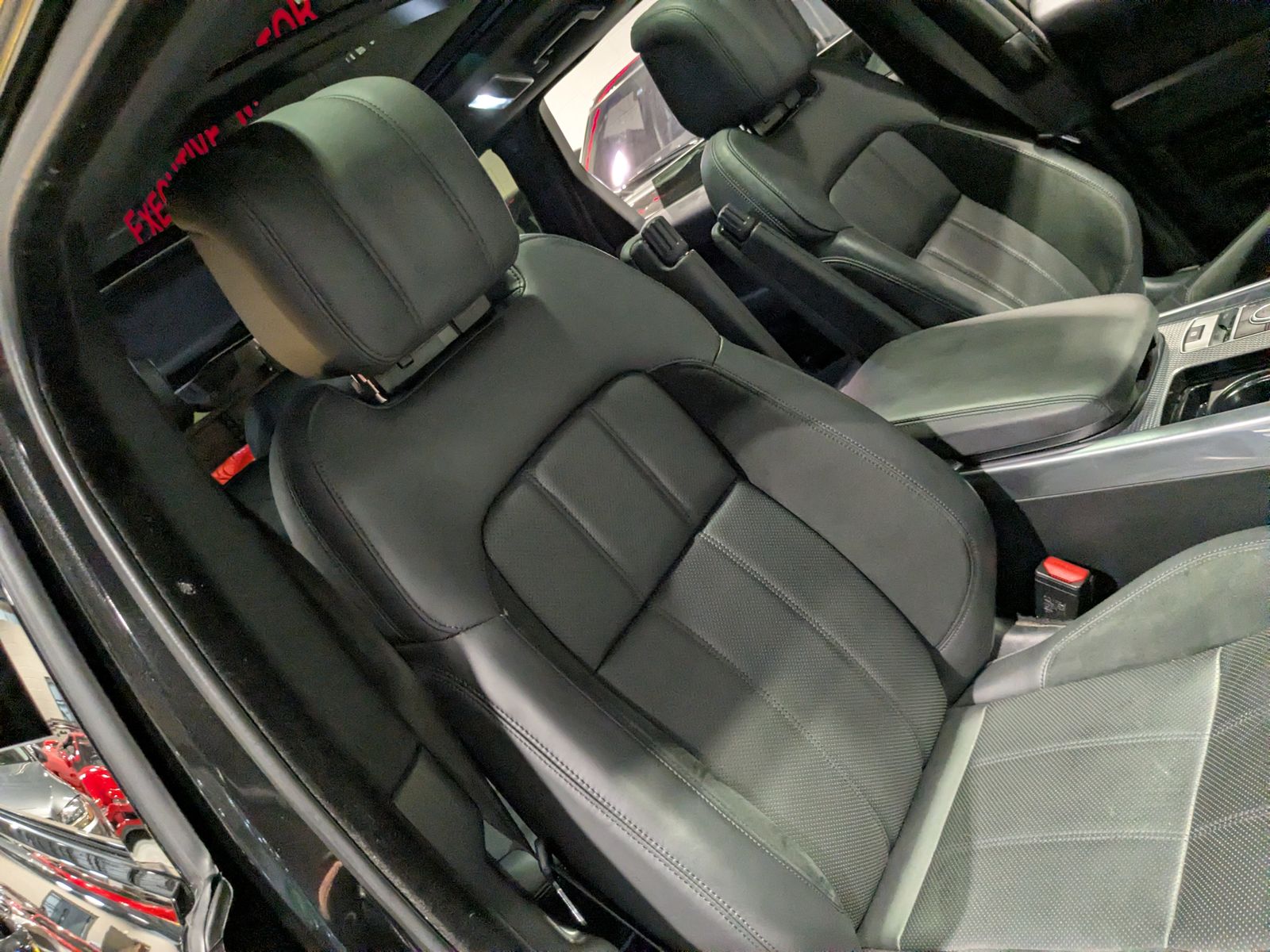 2019 Land Rover Range Rover Sport HST AWD