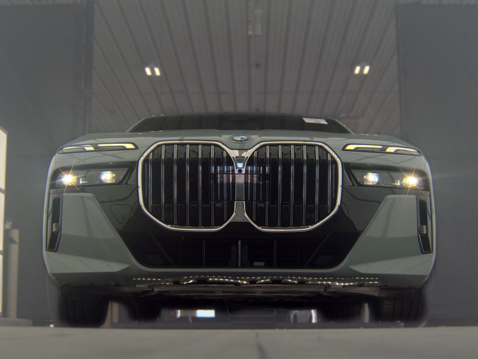 2025 BMW 7 Series 740i xDrive AWD