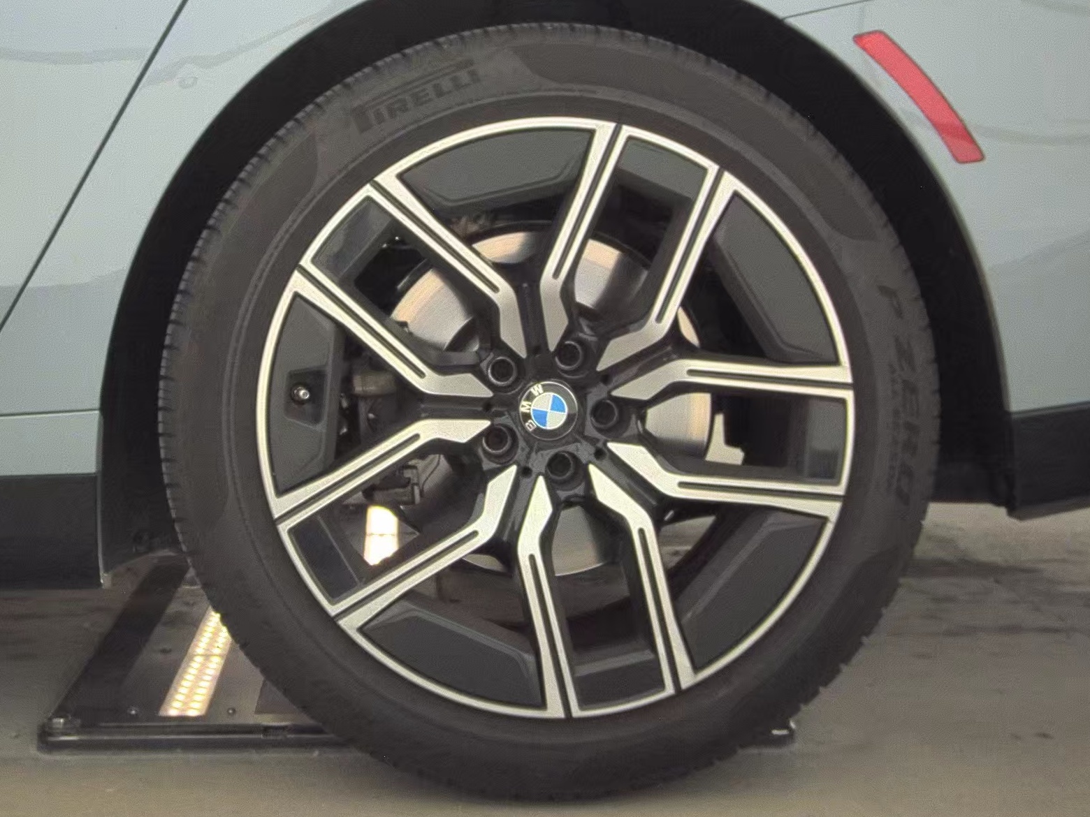 2025 BMW 7 Series 740i xDrive AWD