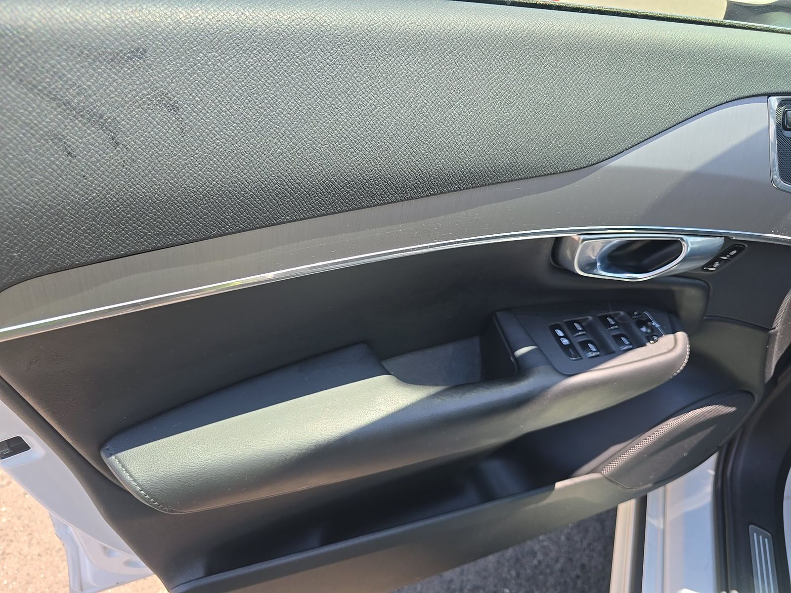 2024 Volvo XC90 B5 Core FWD