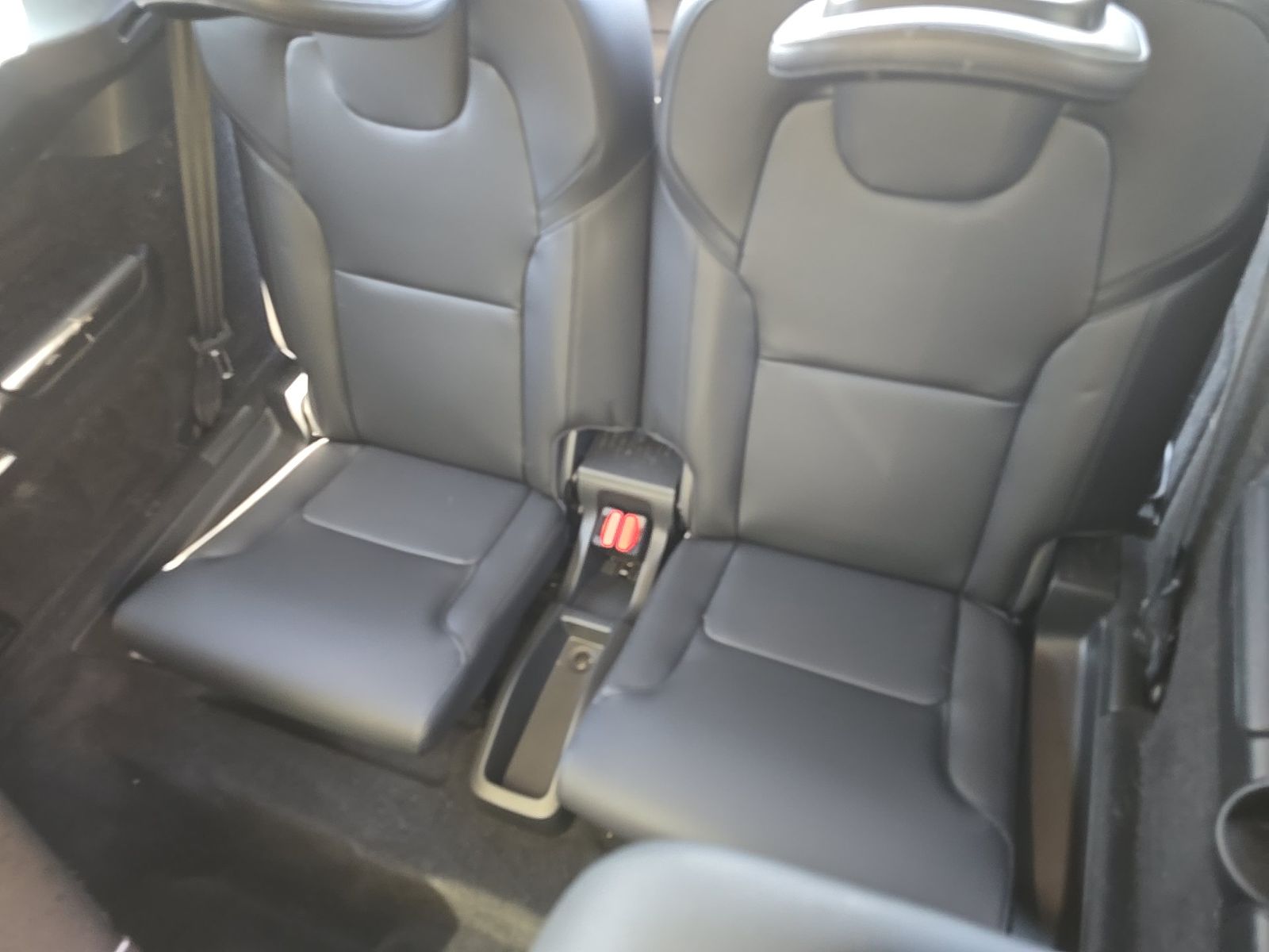 2024 Volvo XC90 B5 Core FWD