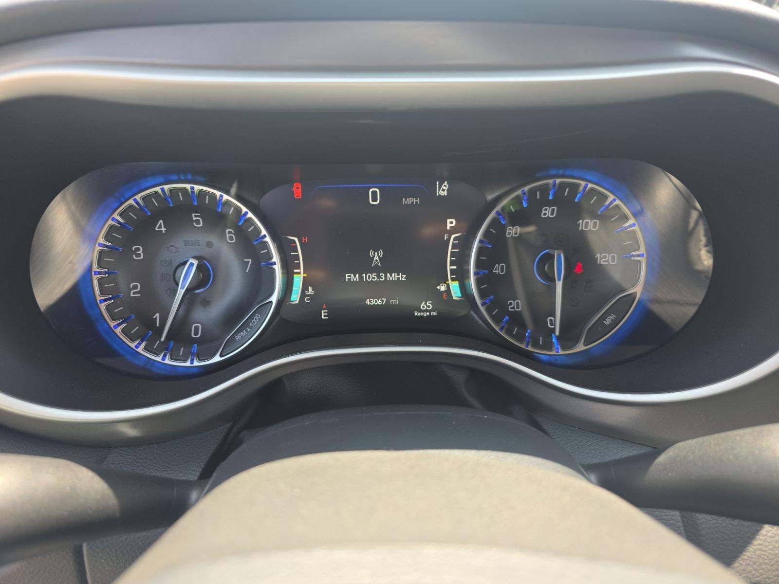 2025 Chrysler Pacifica Select FWD