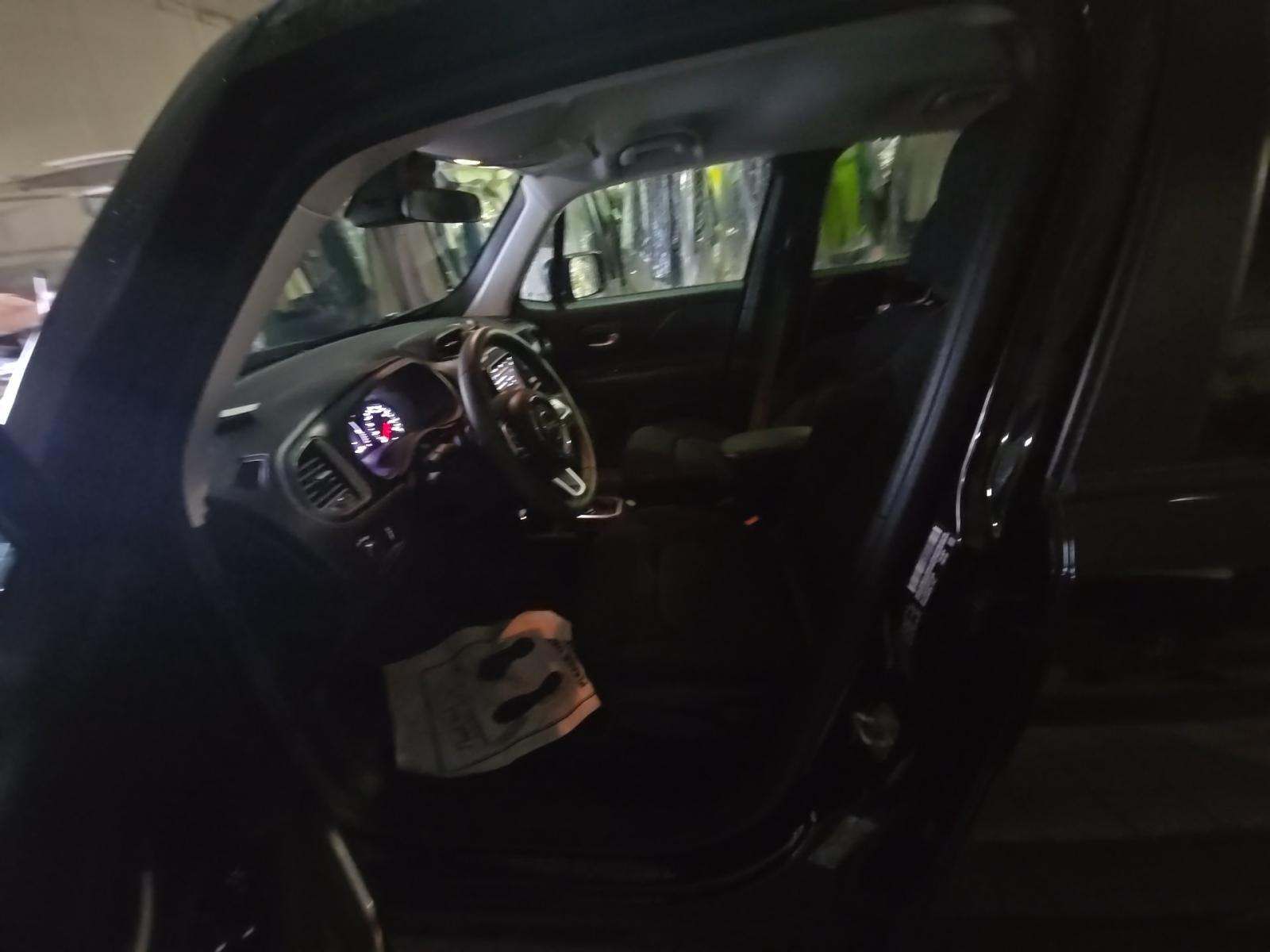 2023 Jeep Renegade Latitude AWD
