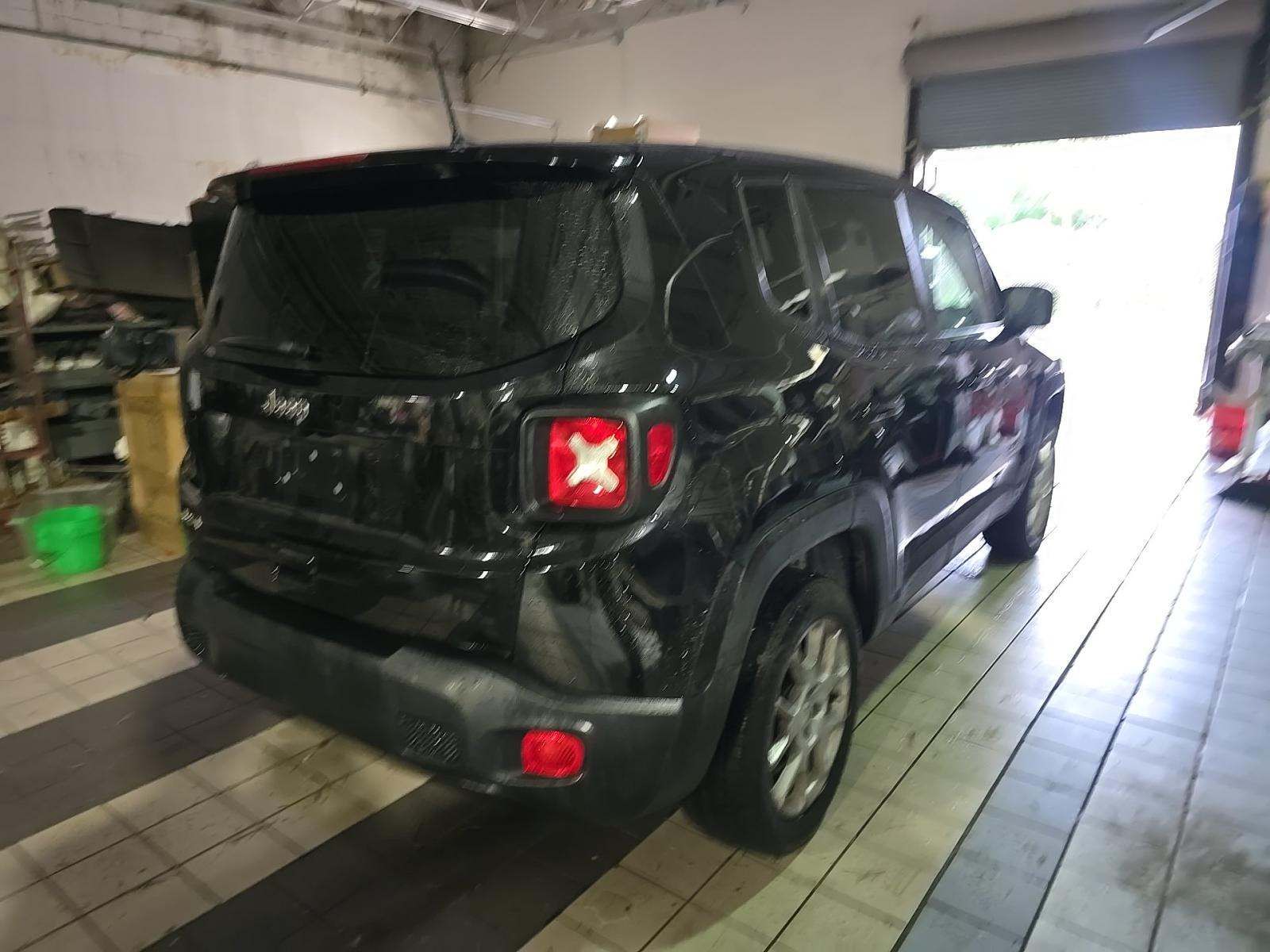 2023 Jeep Renegade Latitude AWD