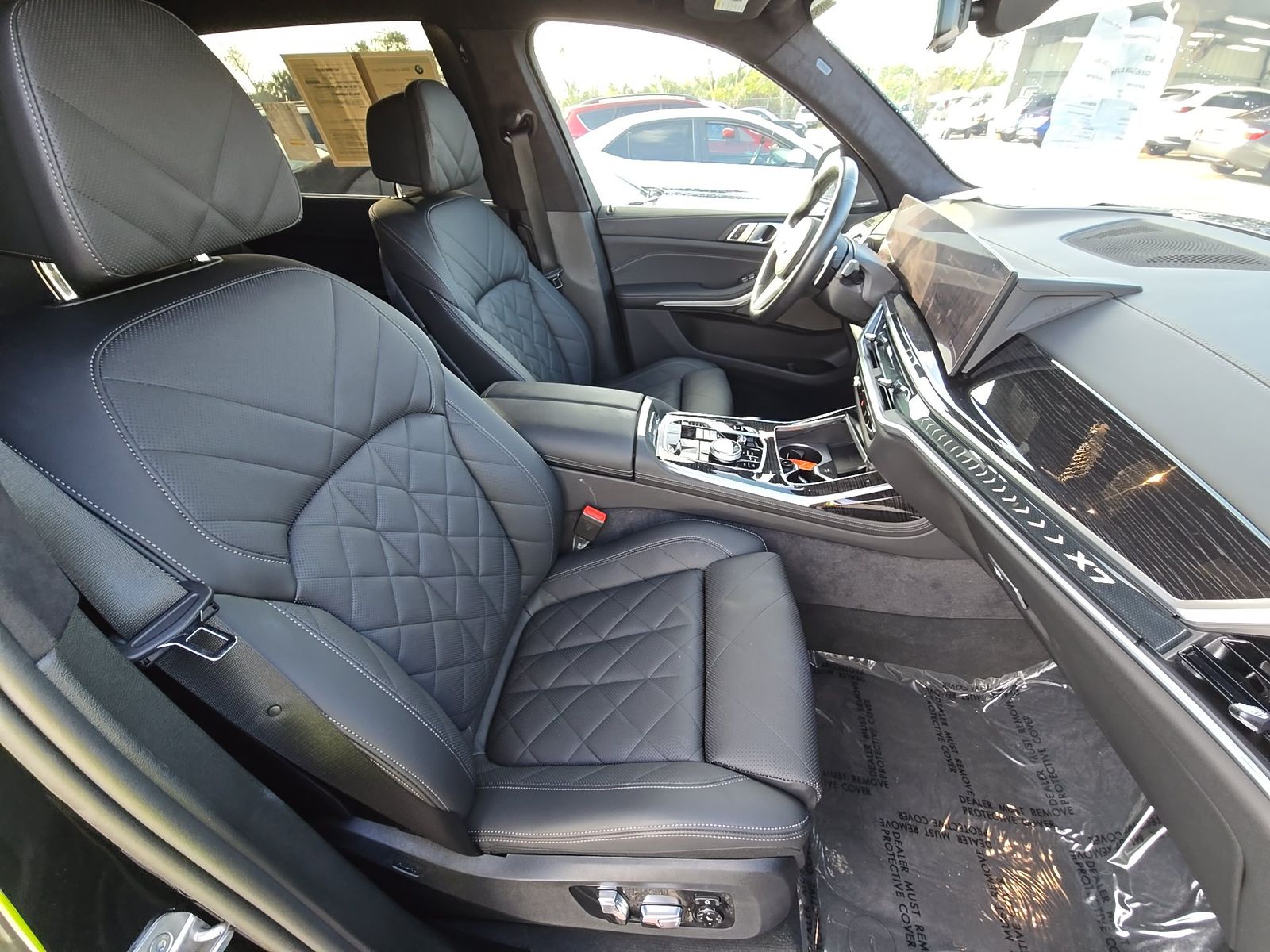 2025 BMW X7 xDrive40i AWD