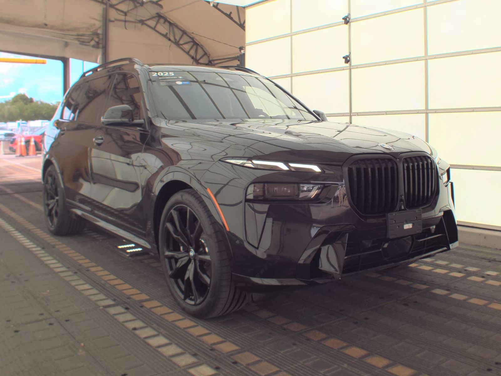 2025 BMW X7 xDrive40i AWD