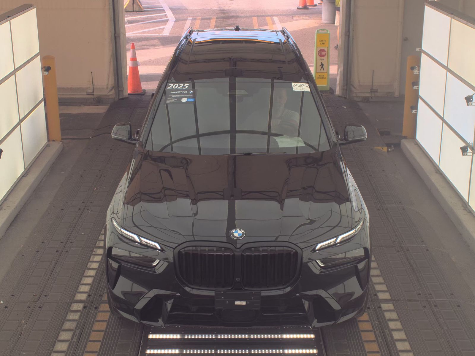 2025 BMW X7 xDrive40i AWD