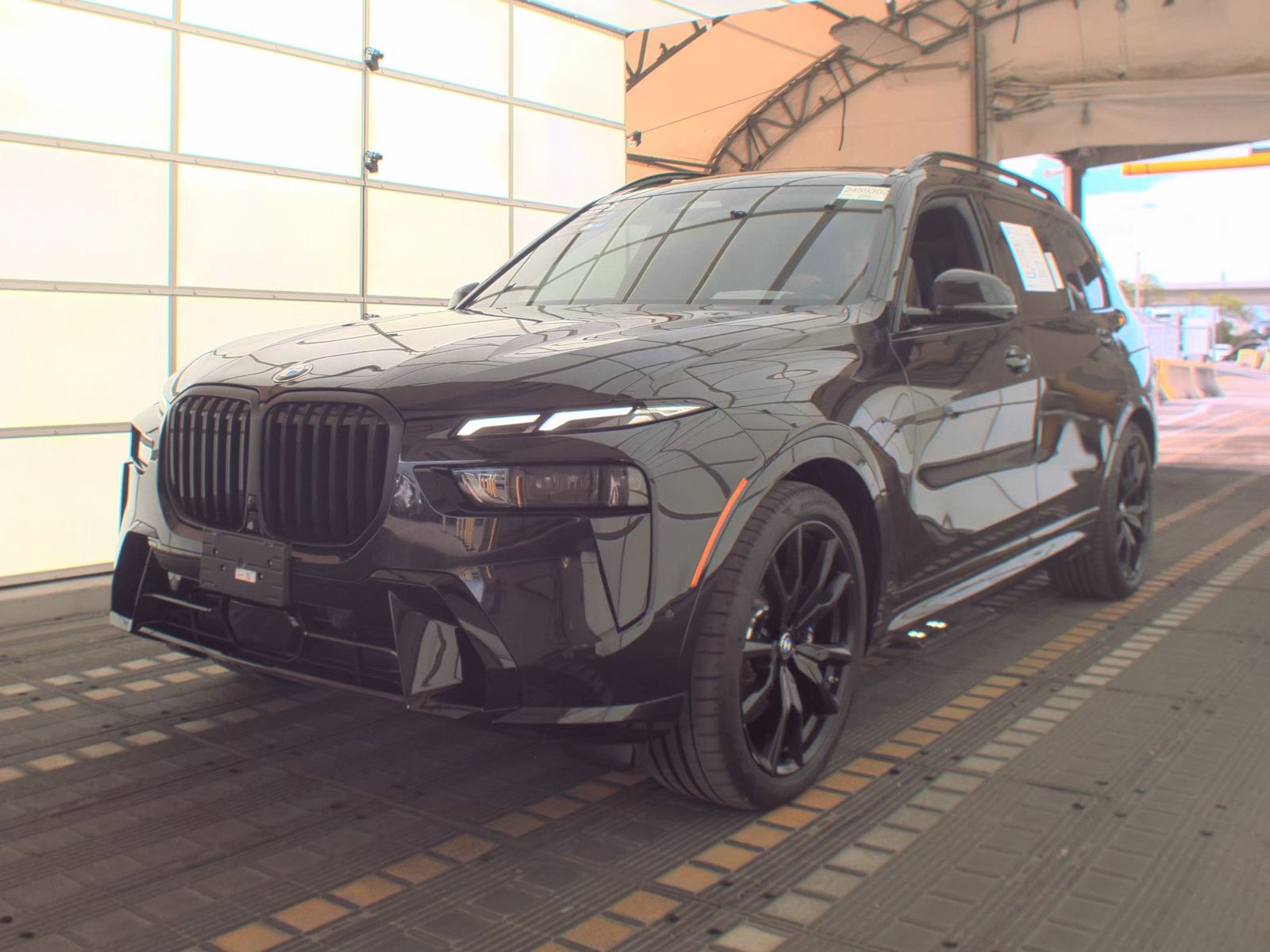 2025 BMW X7 xDrive40i AWD