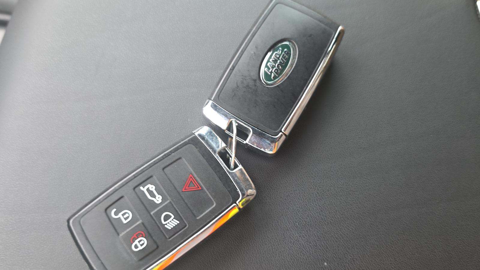 2023 Land Rover Discovery Metropolitan Edition FWD