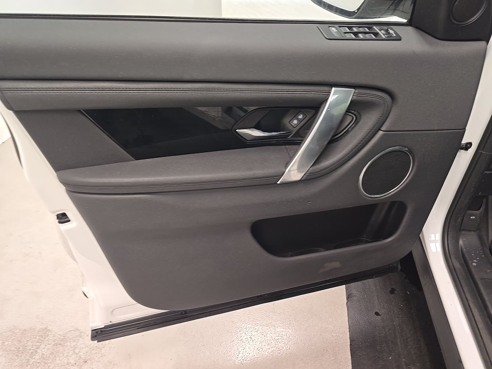 2023 Land Rover Discovery Sport S FWD
