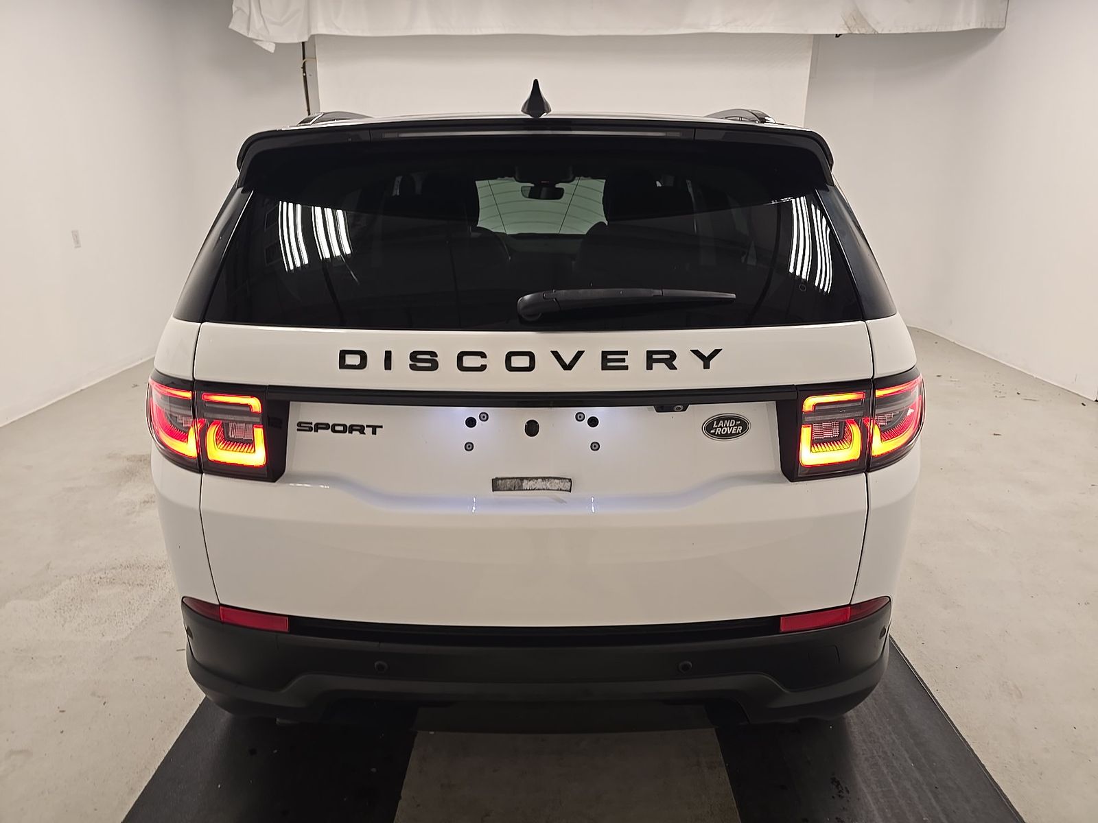 2023 Land Rover Discovery Sport S FWD