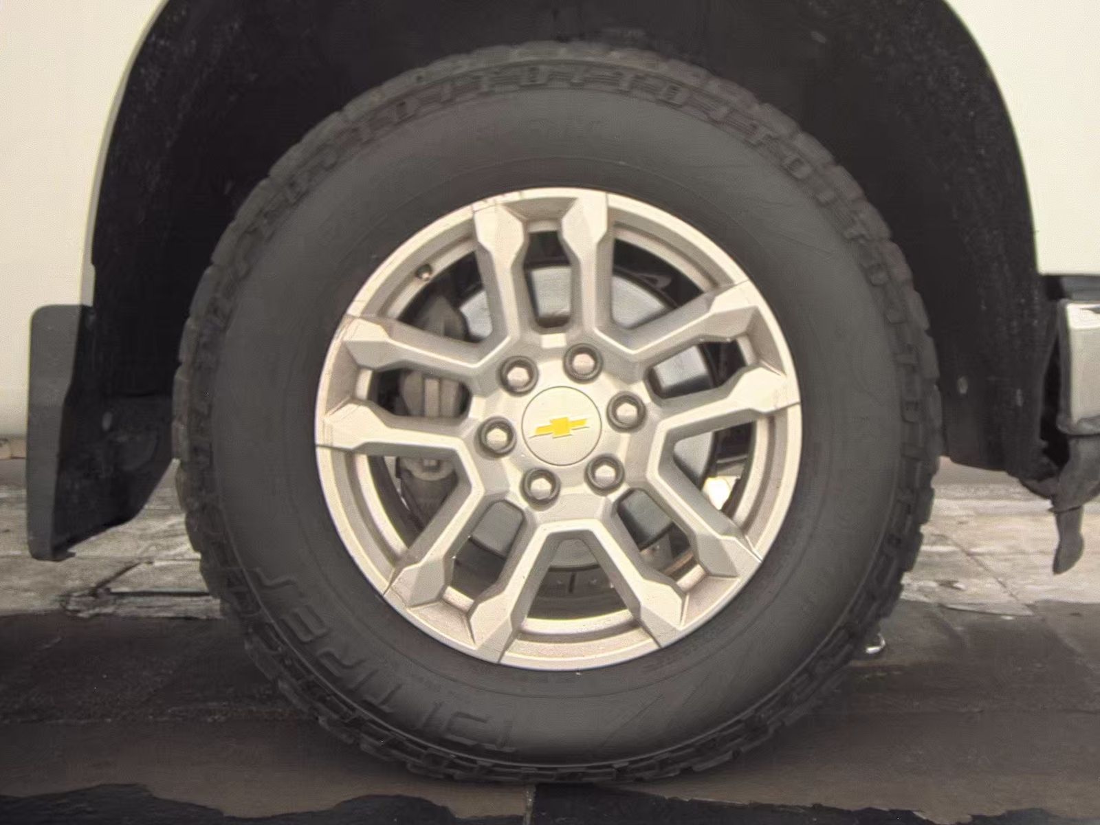 2023 Chevrolet Silverado 1500 LT AWD