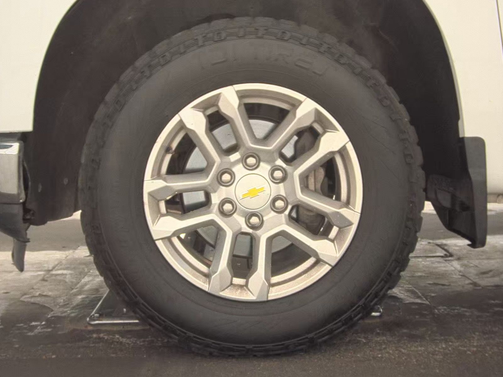 2023 Chevrolet Silverado 1500 LT AWD