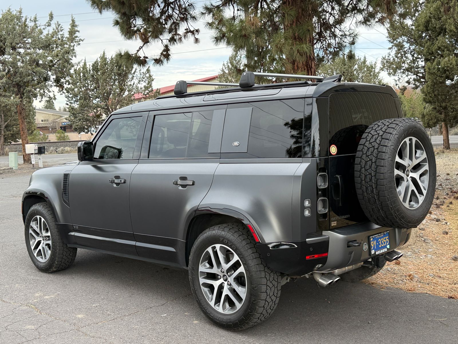 2023 Land Rover Defender 110 V8 Carpathian Edition AWD