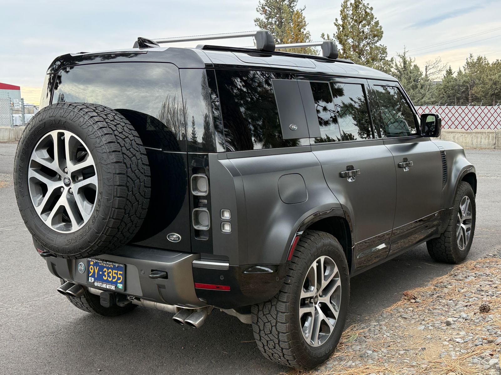 2023 Land Rover Defender 110 V8 Carpathian Edition AWD