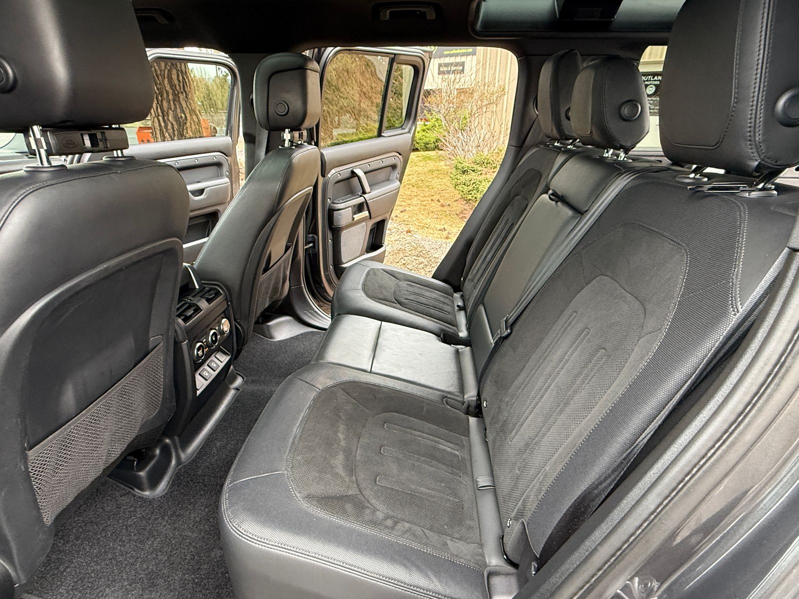 2023 Land Rover Defender 110 V8 Carpathian Edition AWD