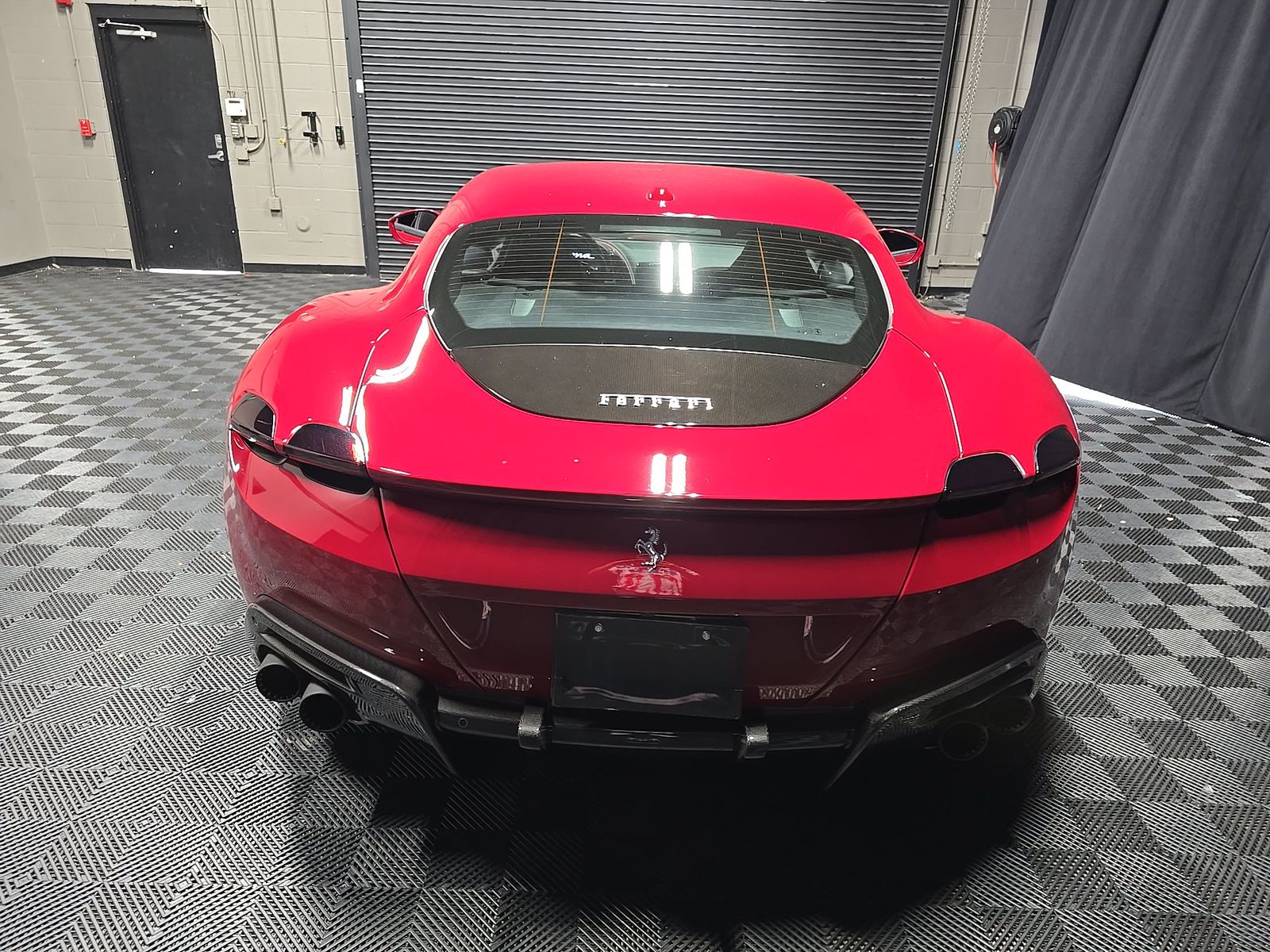 2022 Ferrari Roma Base RWD