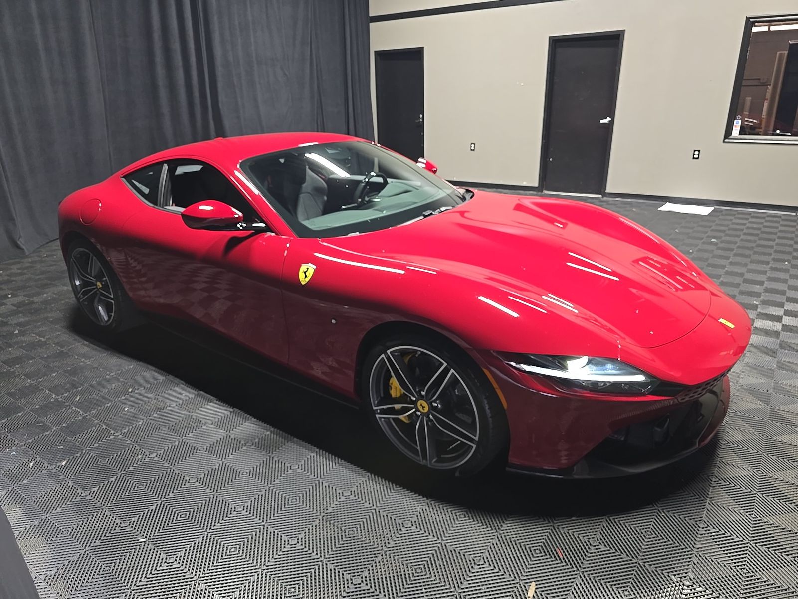 2022 Ferrari Roma Base RWD