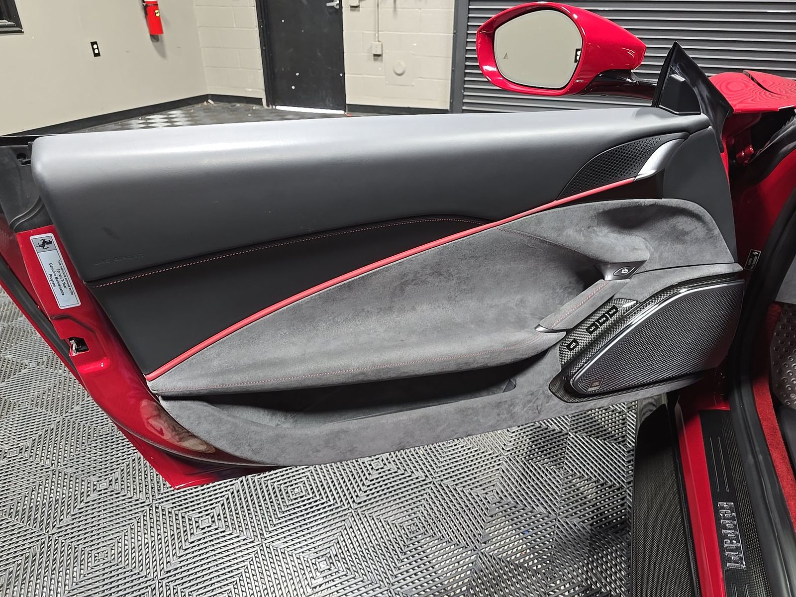 2022 Ferrari Roma Base RWD