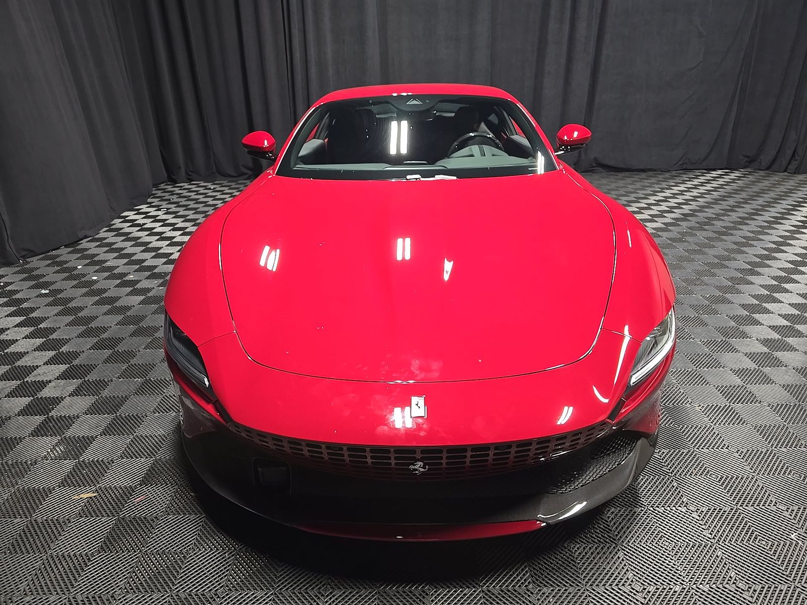 2022 Ferrari Roma Base RWD